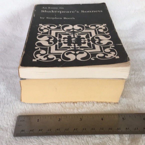 Essay on Shakespeare’s Sonnets by Stephen Booth (Lot of 2 Books) Yale University - Picture 11 of 15